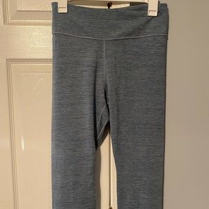New wo tags, Nike Women’s Blue-Gray Leggings, Large